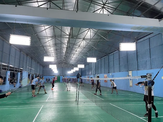 Badminton Sport Center Airport 521 Minh Khai